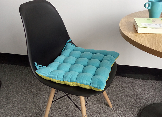 Cushion Tufting Machine